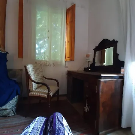 Per Vacanze In Palazzina D'epoca, *
